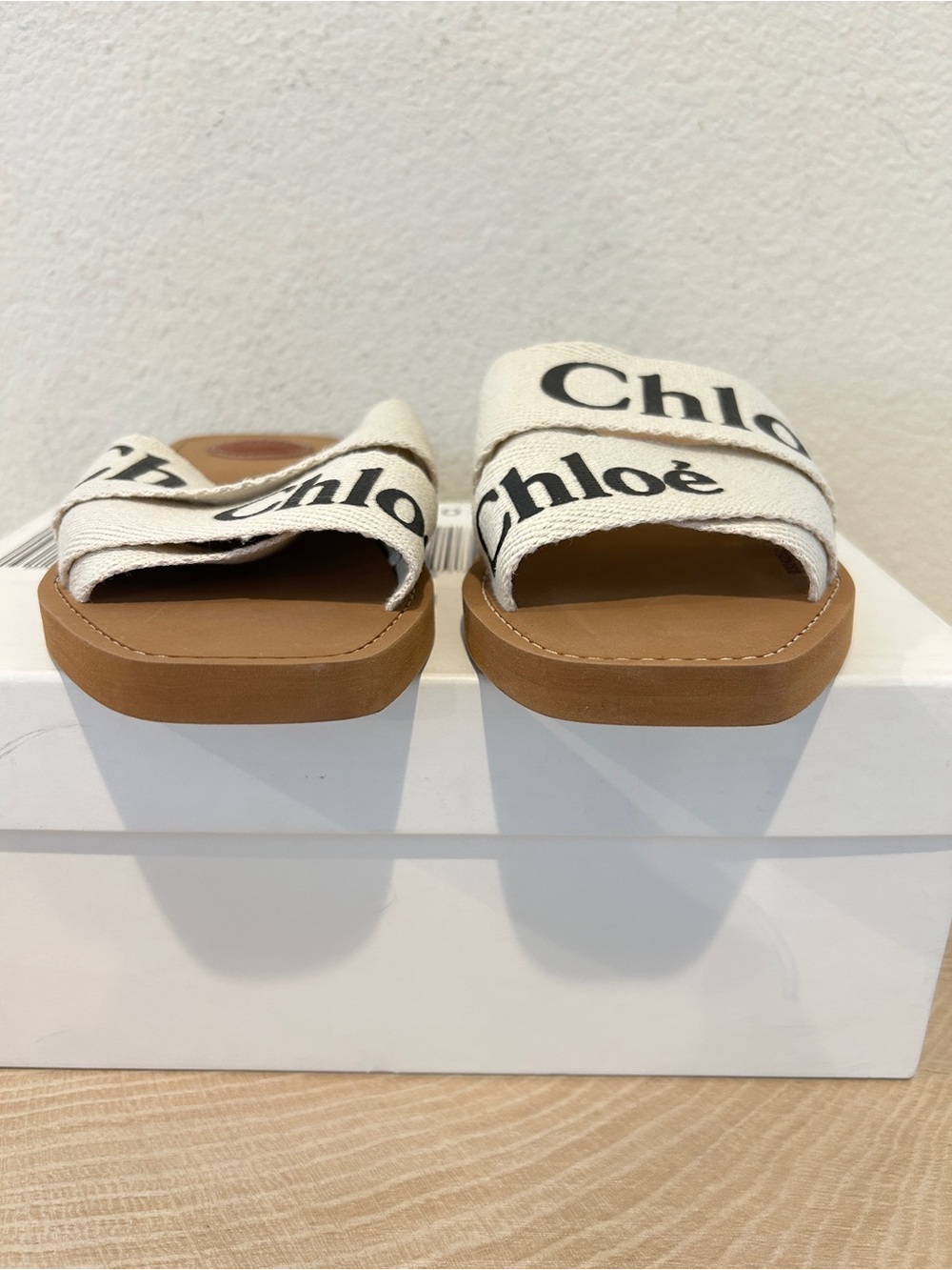 NIB Chloé Women's Woody Logo Slide Sandals White, Size 38, $550 Retail - Picture 6 of 9